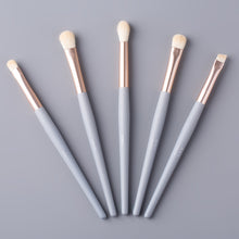 Load image into Gallery viewer, 5 pieces white eye shadow brush sets
