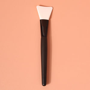 Easy cleaning silicone face mask brush